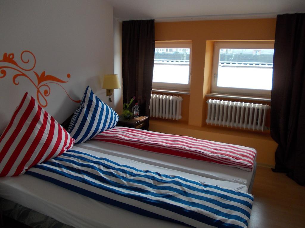 Hotel Im Bahnhof Passau Bilik gambar